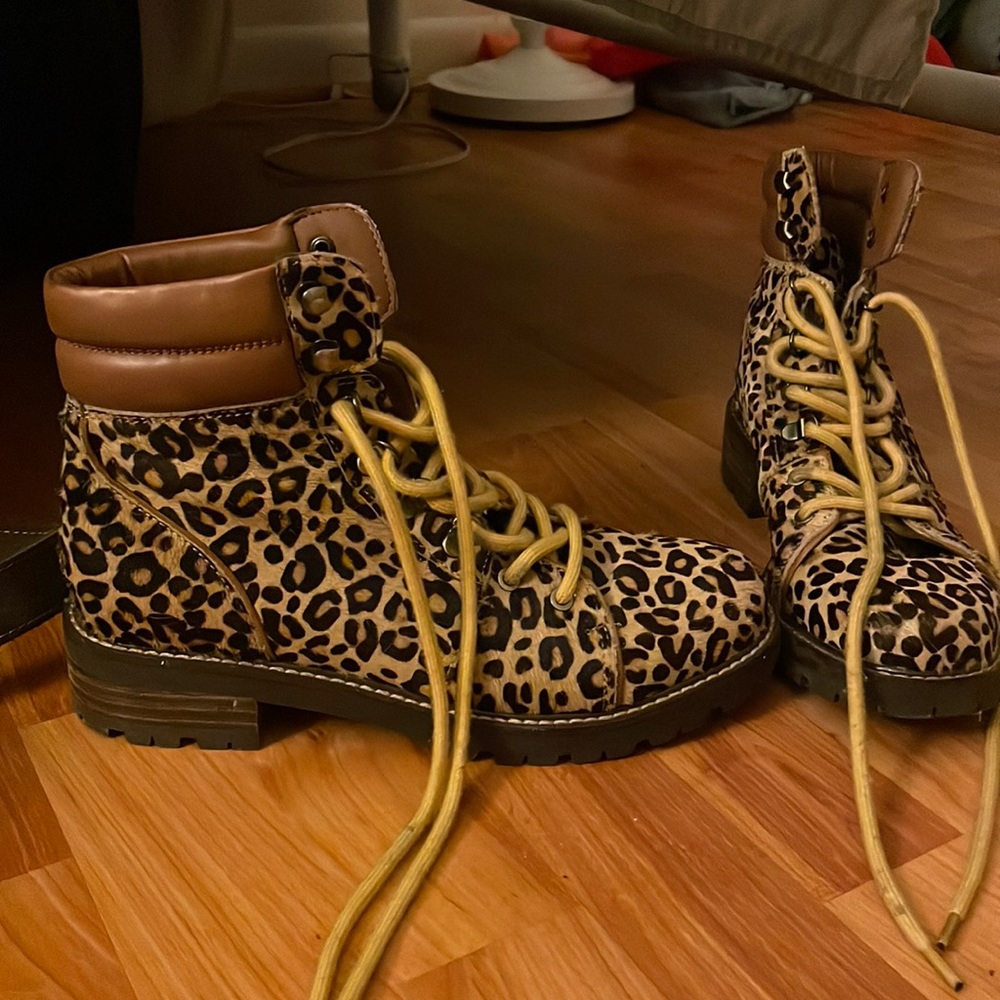 Printed San Edelman boots! Size 8 W